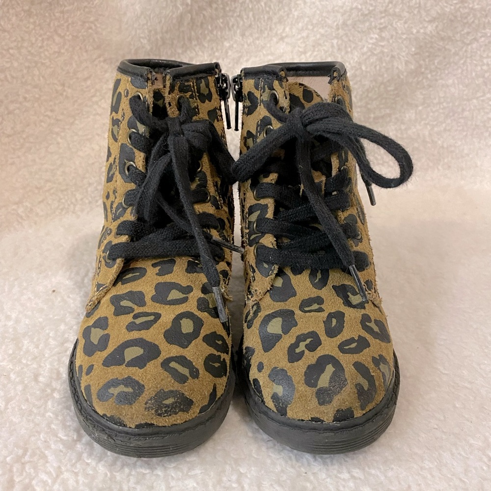 Toddler combat boots
